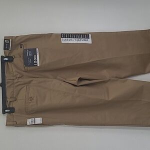 IZOD 38x32 Classic Madison Chino Khaki with SportFlex NWT